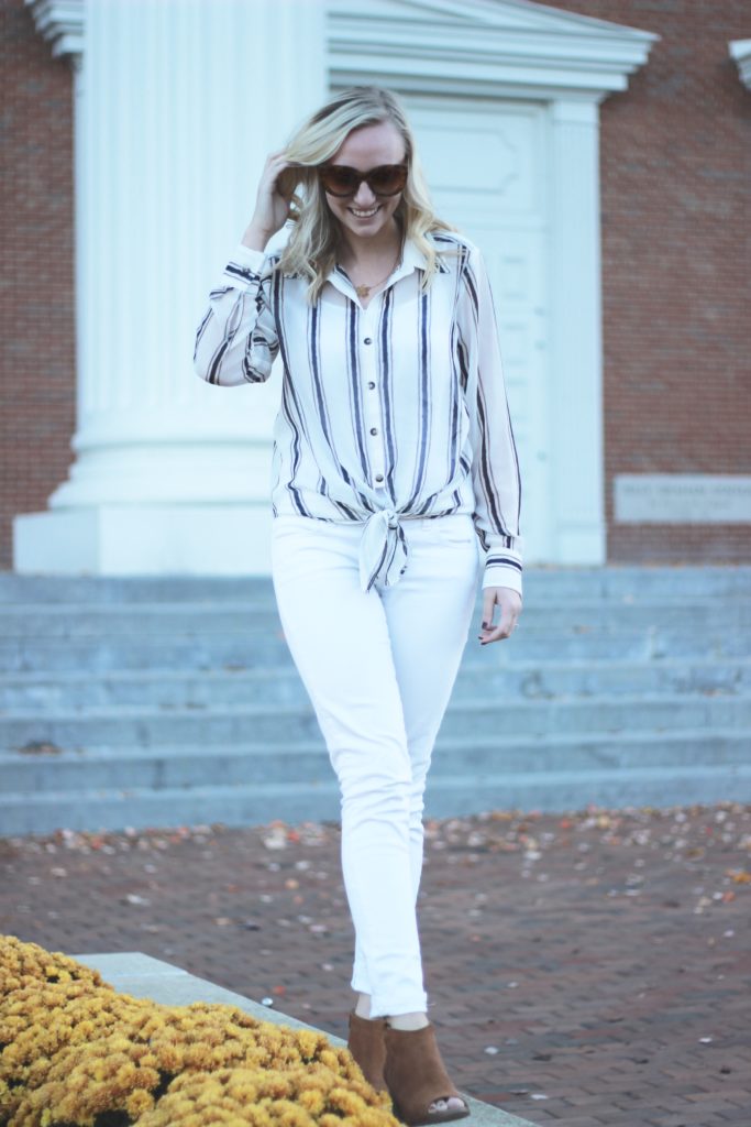 A DASH OF BRUCK All white look True Style Blouse White Jeans Chestnut Booties Stretch