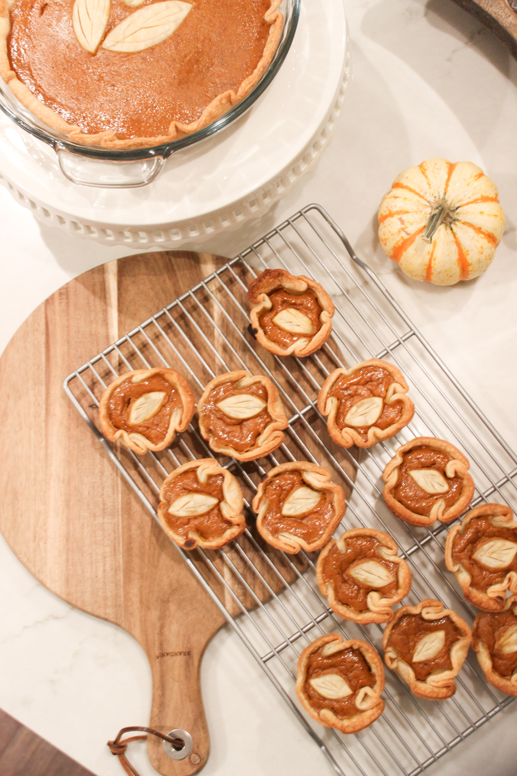 Quick & Easy Holiday Dessert – Mini Pumpkin Pies